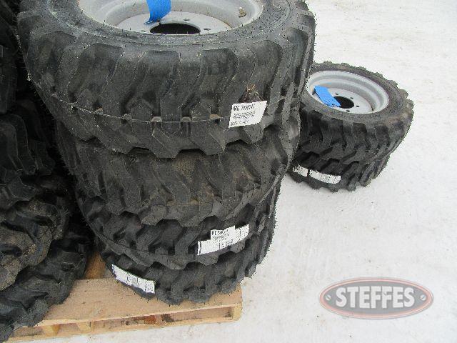 (4) 25x8.5x14 tires_0.JPG